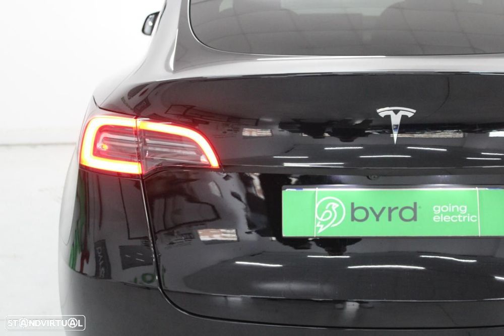 Tesla Model Y Standard - 7