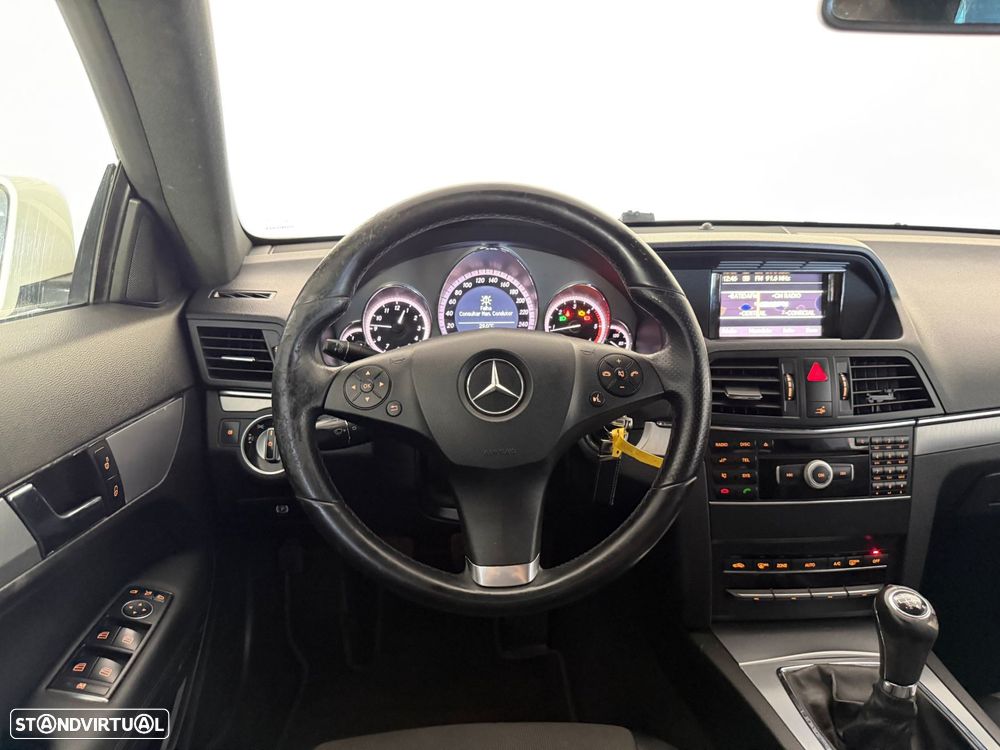 Mercedes-Benz E 220 CDi Avantgarde BlueEfficiency - 18