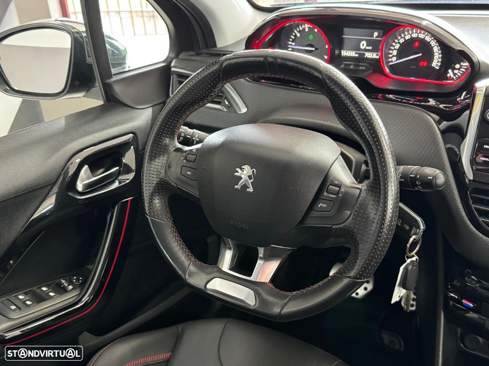 Peugeot 2008 1.2 PureTech GT Line EAT6 - 12