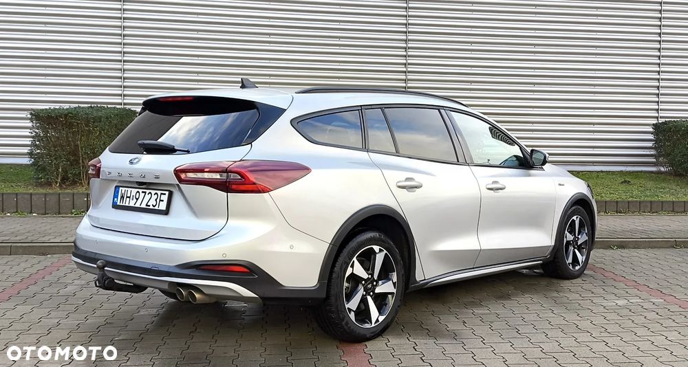 Ford Focus 2023 photo 3