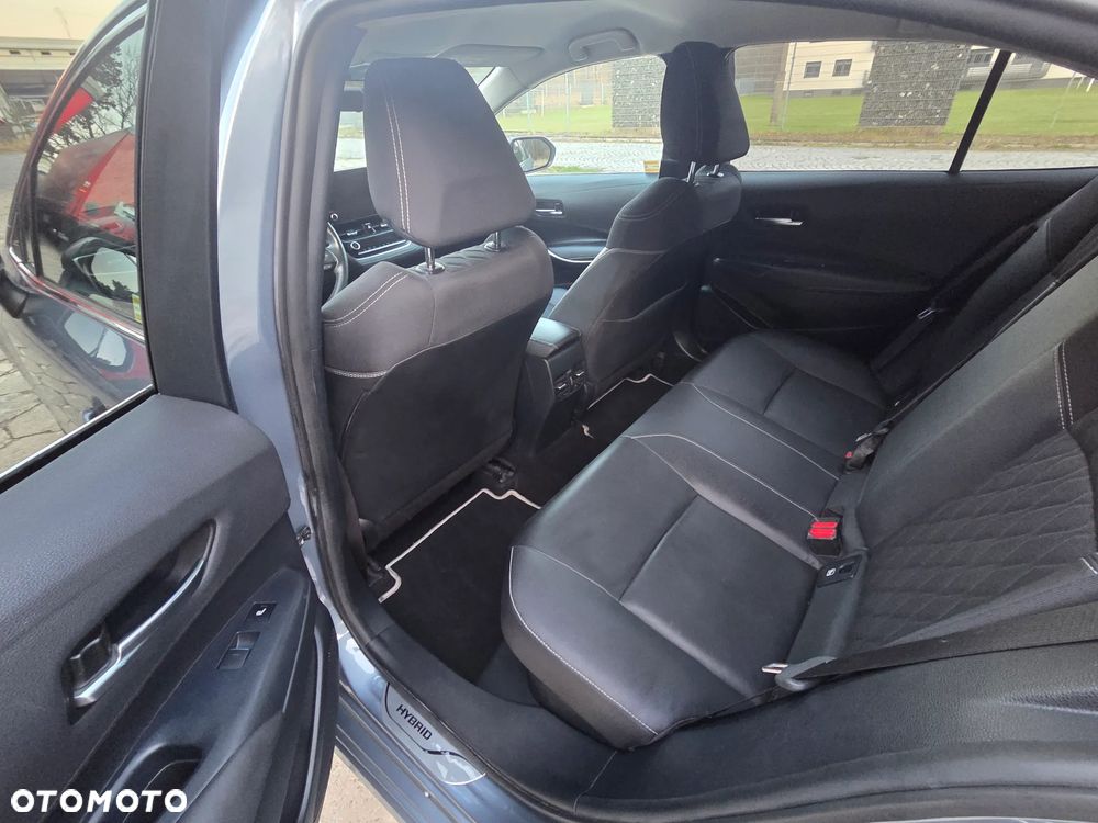 Toyota Corolla 1.8 Hybrid Executive - 11