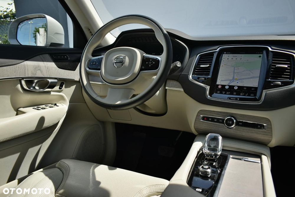 Volvo XC 90 - 16