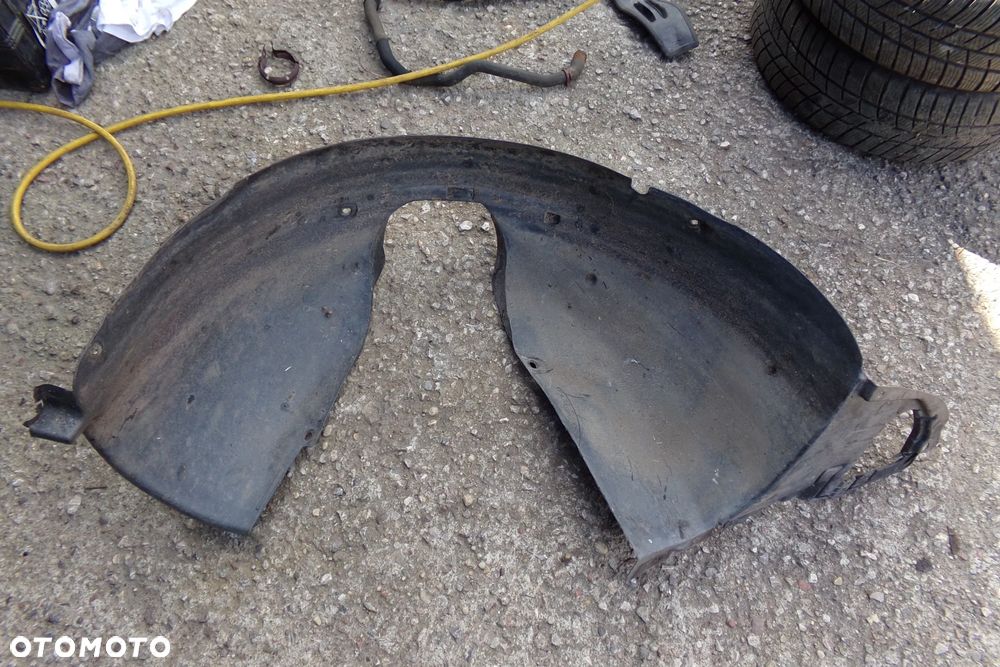 Nadkole prawe przednie Peugeot 207 9650102480