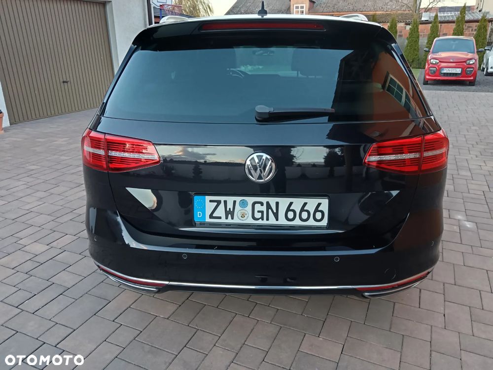 Volkswagen Passat 2.0 TDI SCR DSG 4Motion Business - 3