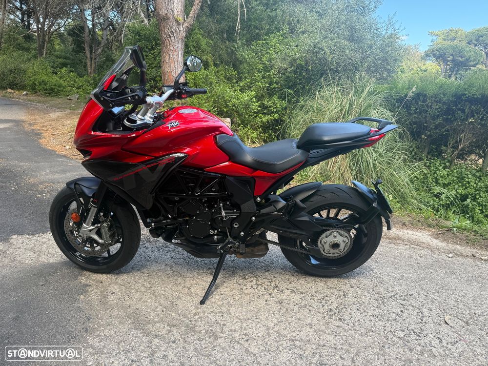 MV Agusta Turismo Veloce Rosso Aniversário 75 - 4