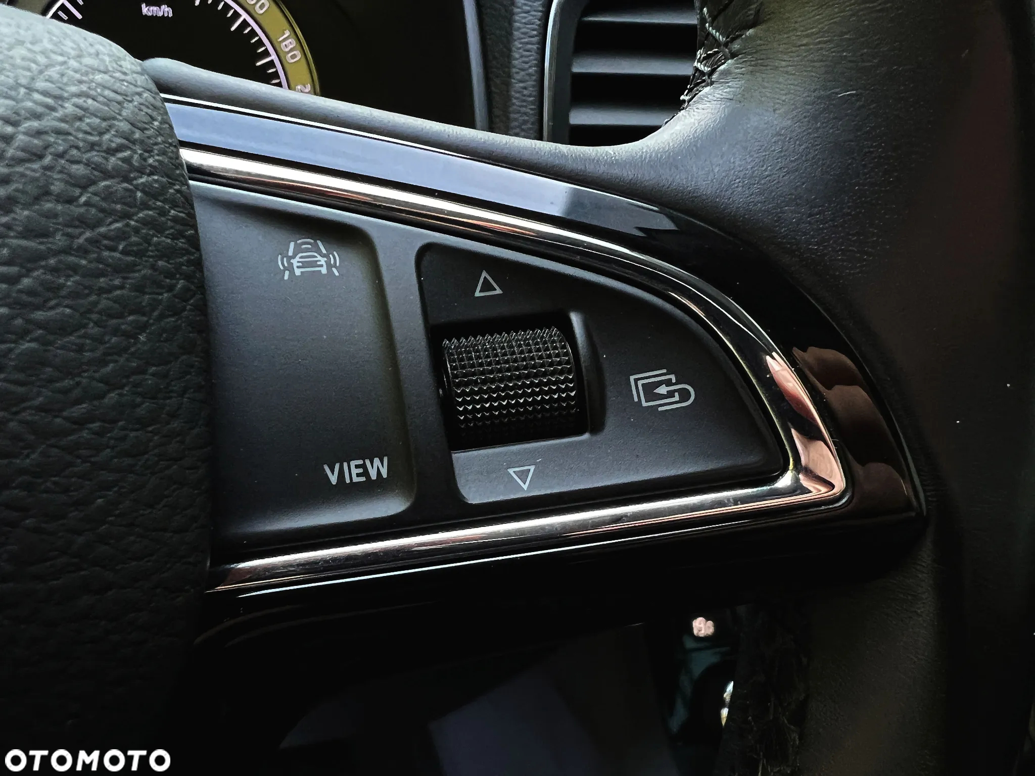 Skoda Karoq 1.5 TSI ACT 4x2 Style DSG - 28