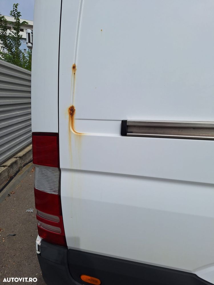 Mercedes-Benz Sprinter - 9