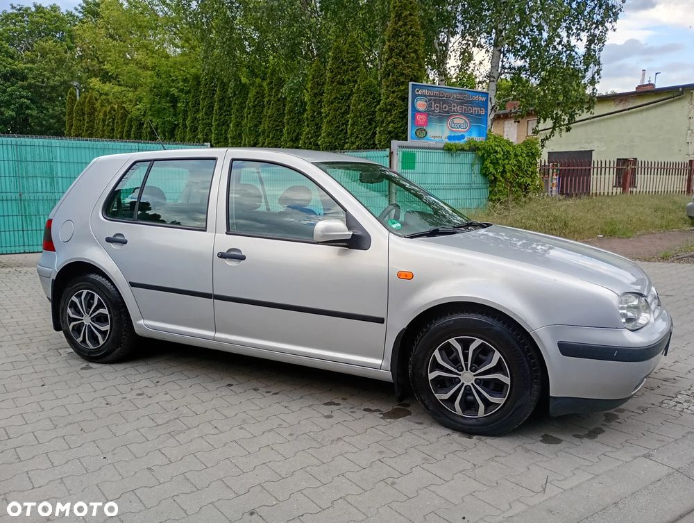 Volkswagen Golf 1.6 - 3