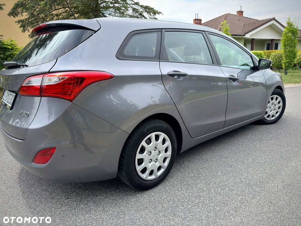Hyundai i30 i30cw 1.4 CRDi Advantage - 22