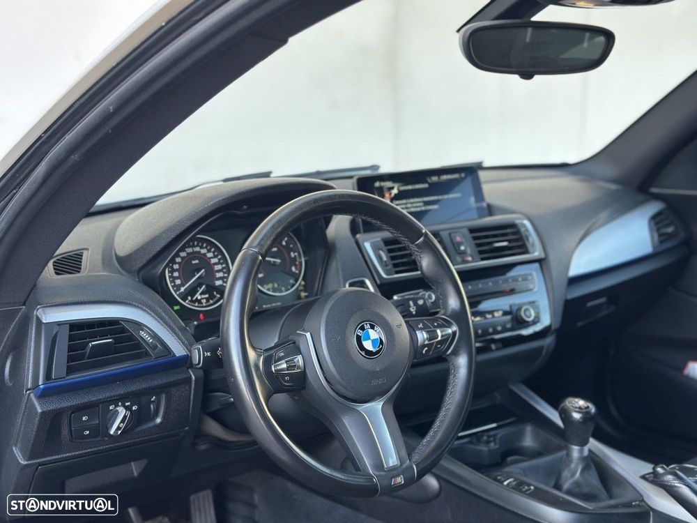 BMW 118 d Pack M - 22