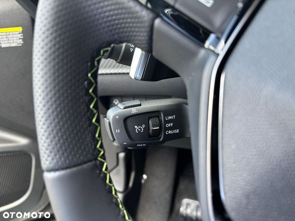 Peugeot 2008 PureTech mHEV GT Exclusive e-DCS6 - 12