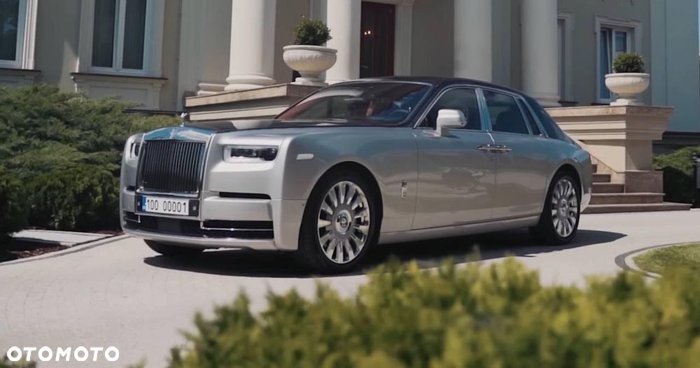 Rolls-Royce Phantom - 2