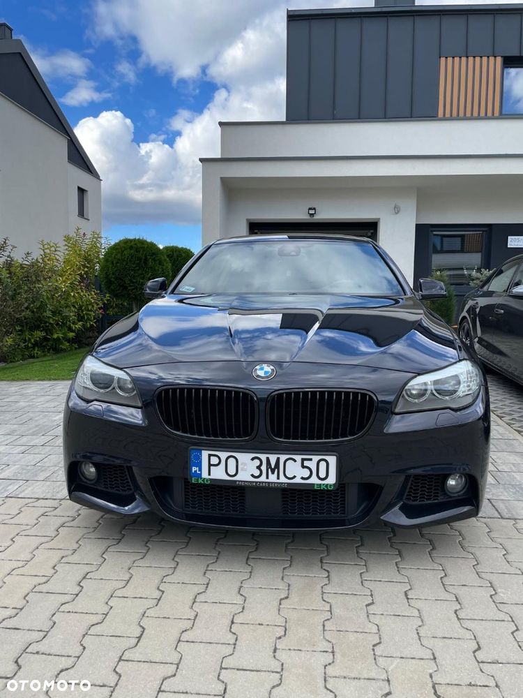 BMW Seria 5 550i Sport-Aut - 3