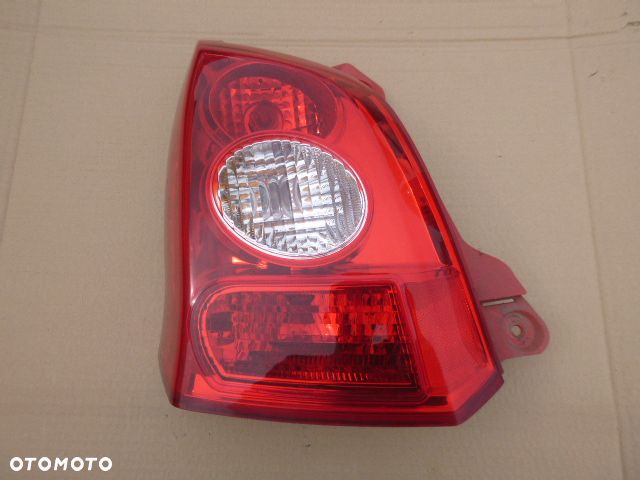 LAMPA LEWY TYŁ LEWA TYLNA NISSAN PIXO 08- - 2