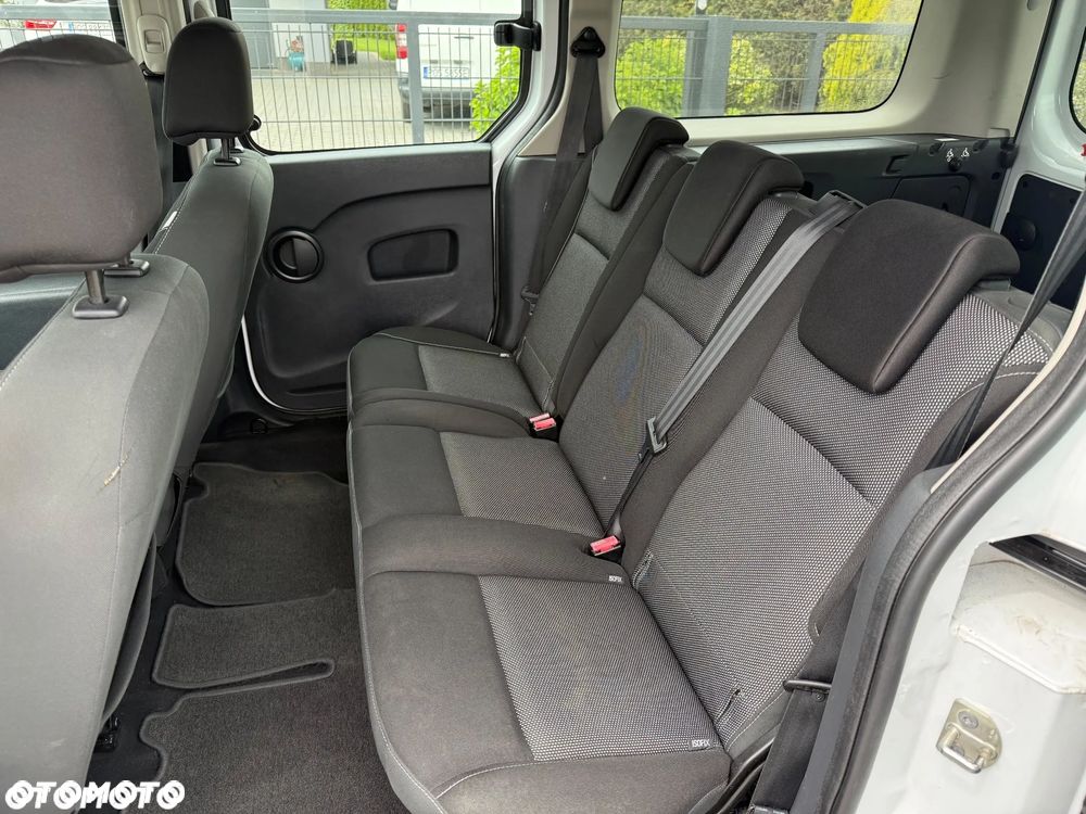 Renault Kangoo ENERGY dCi 110 FAP Start & Stop Luxe - 21