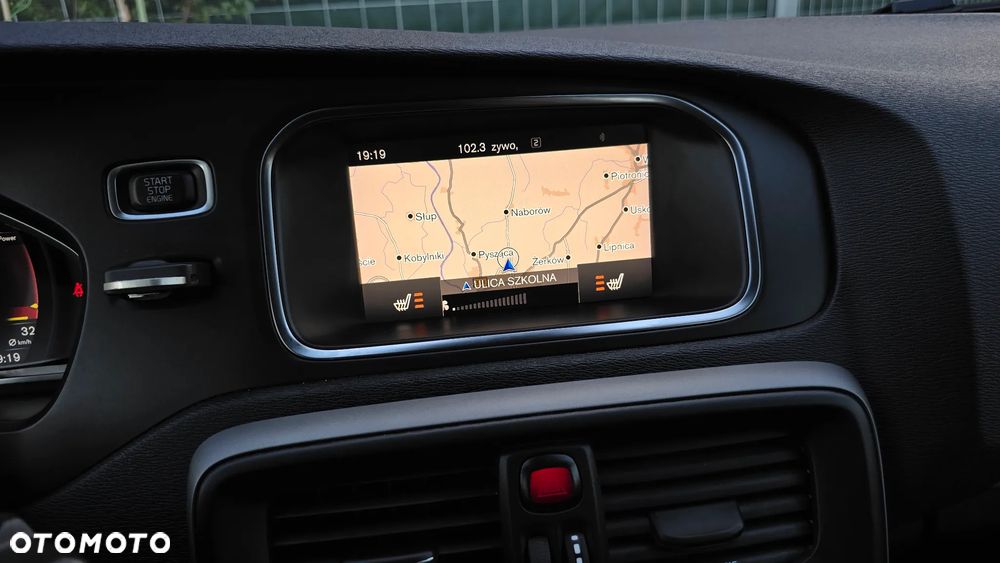 Volvo V40 T2 Drive-E Momentum - 23
