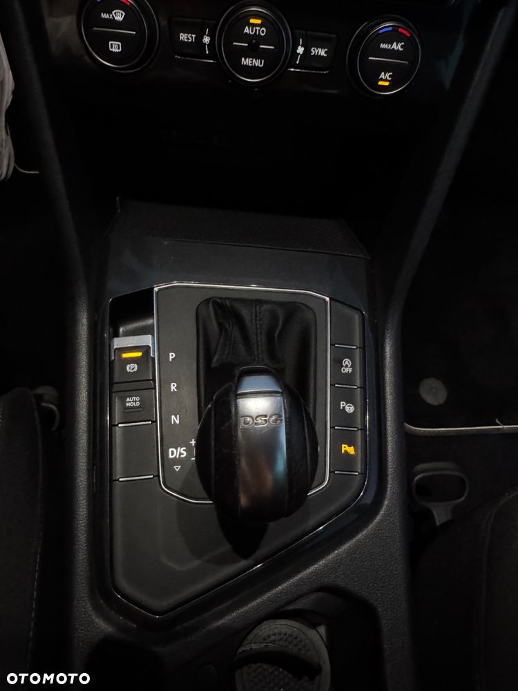 Volkswagen Tiguan - 21
