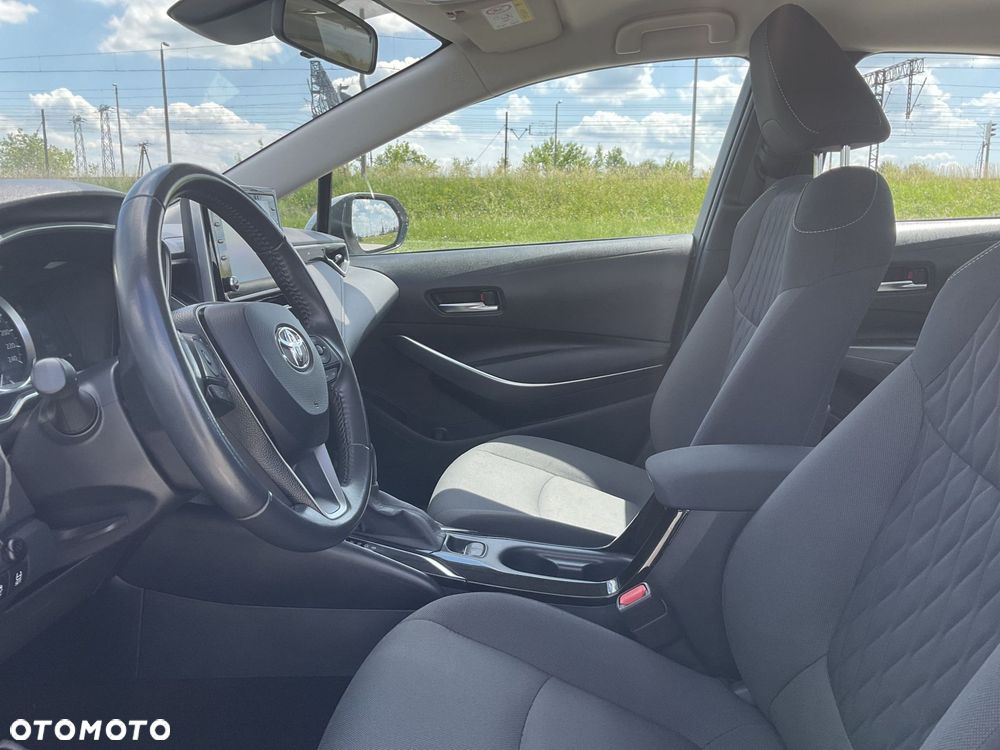 Toyota Corolla 1.8 Hybrid Comfort - 13