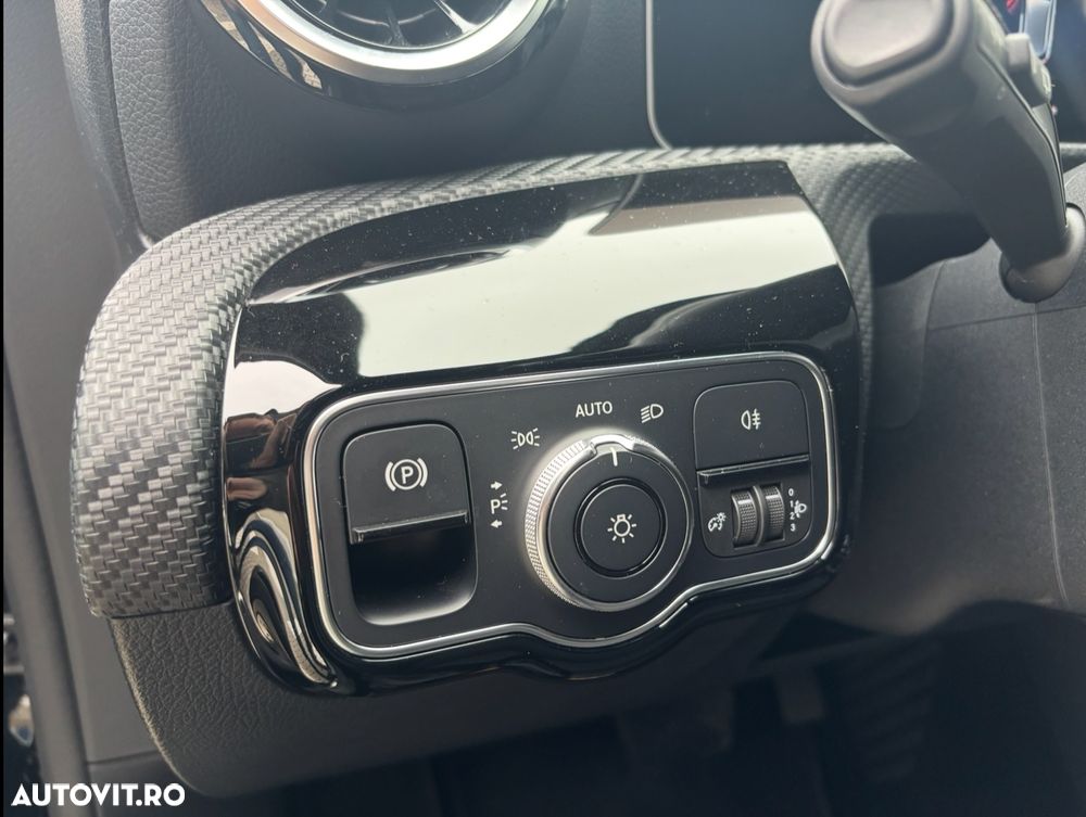 Mercedes-Benz A - 21