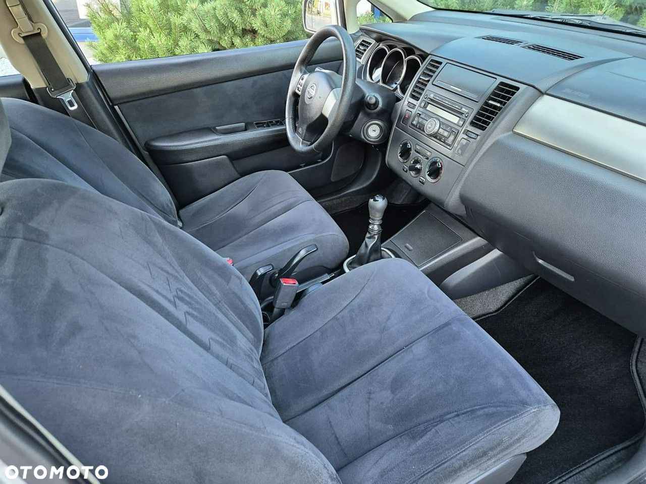 Nissan Tiida - 10