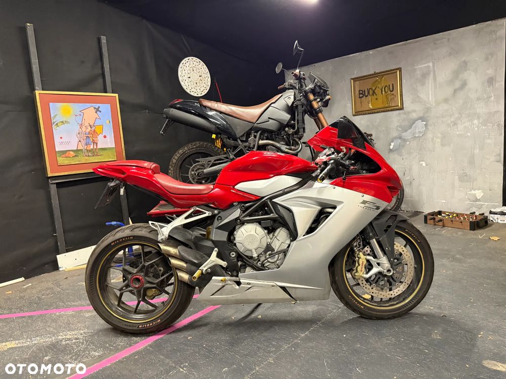 MV AGUSTA F3 - 9
