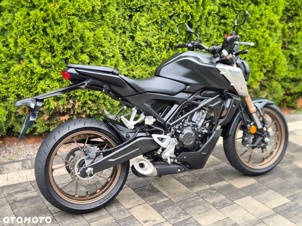 Honda CB - 3