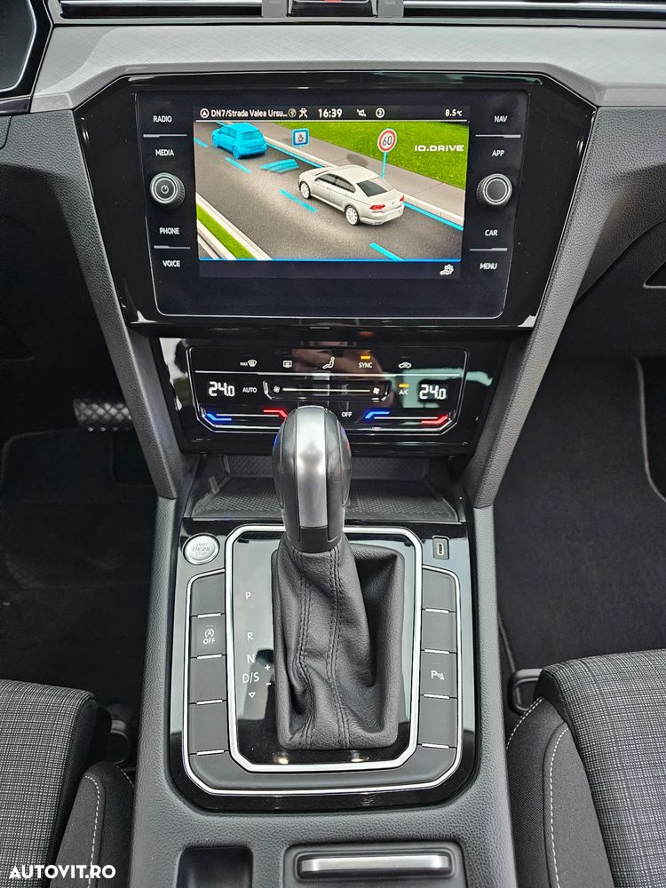 Volkswagen Passat - 39