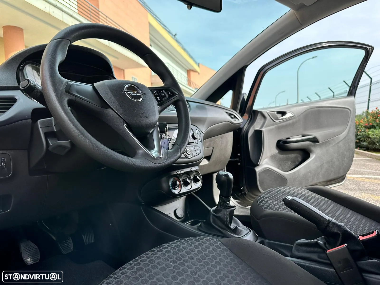 Opel Corsa E Van - 8