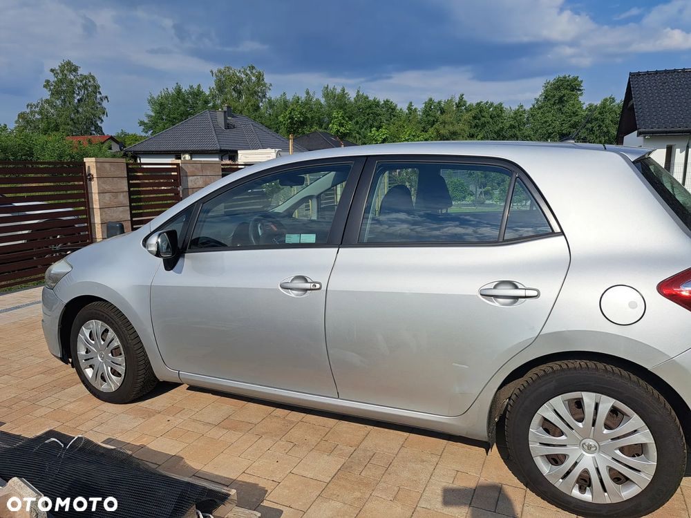 Toyota Auris 1.6 Premium + MM - 10