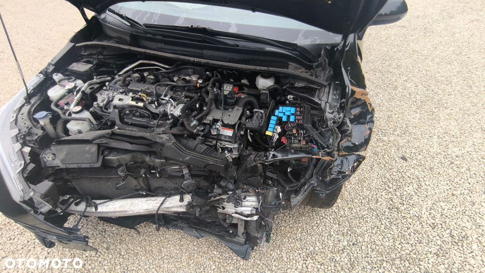 Toyota Corolla - 5