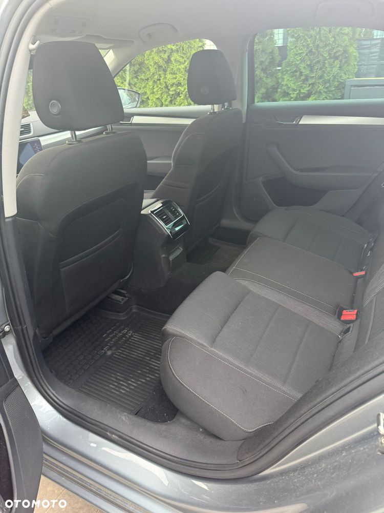 Skoda Superb 2.0 TDI Style DSG - 9