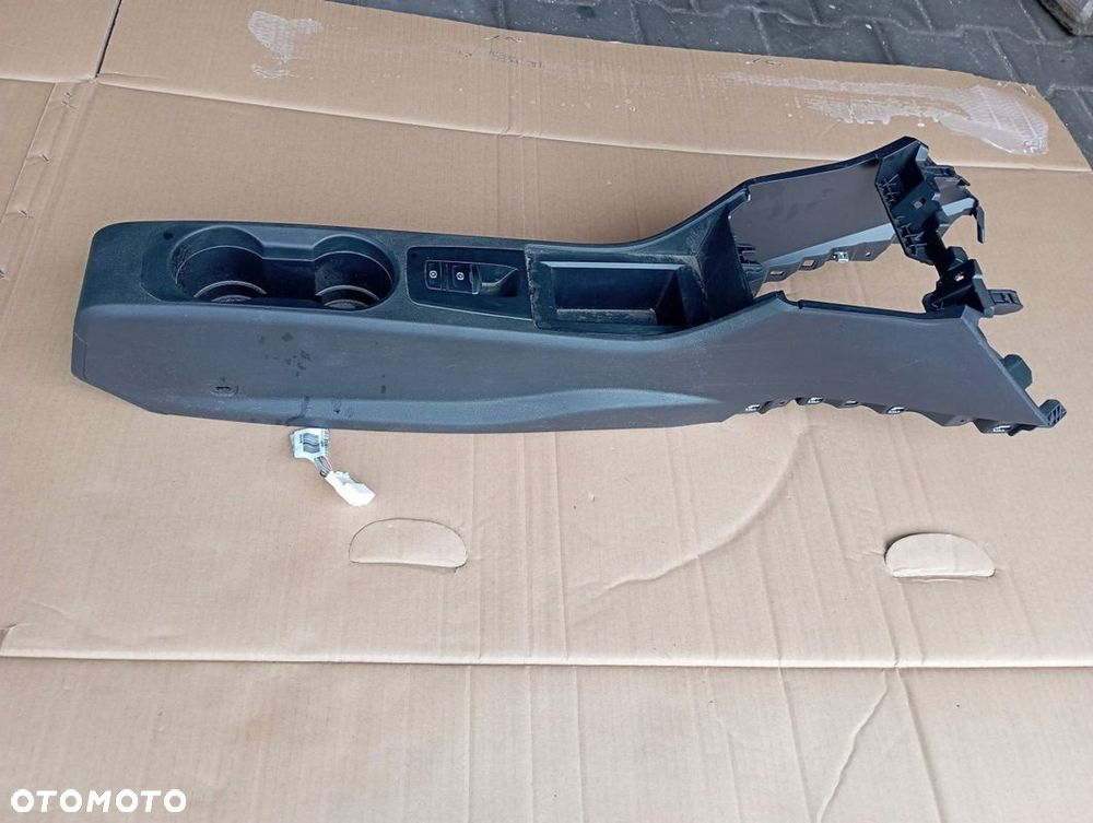 RENAULT ZOE TUNEL ŚRODKOWY - 6