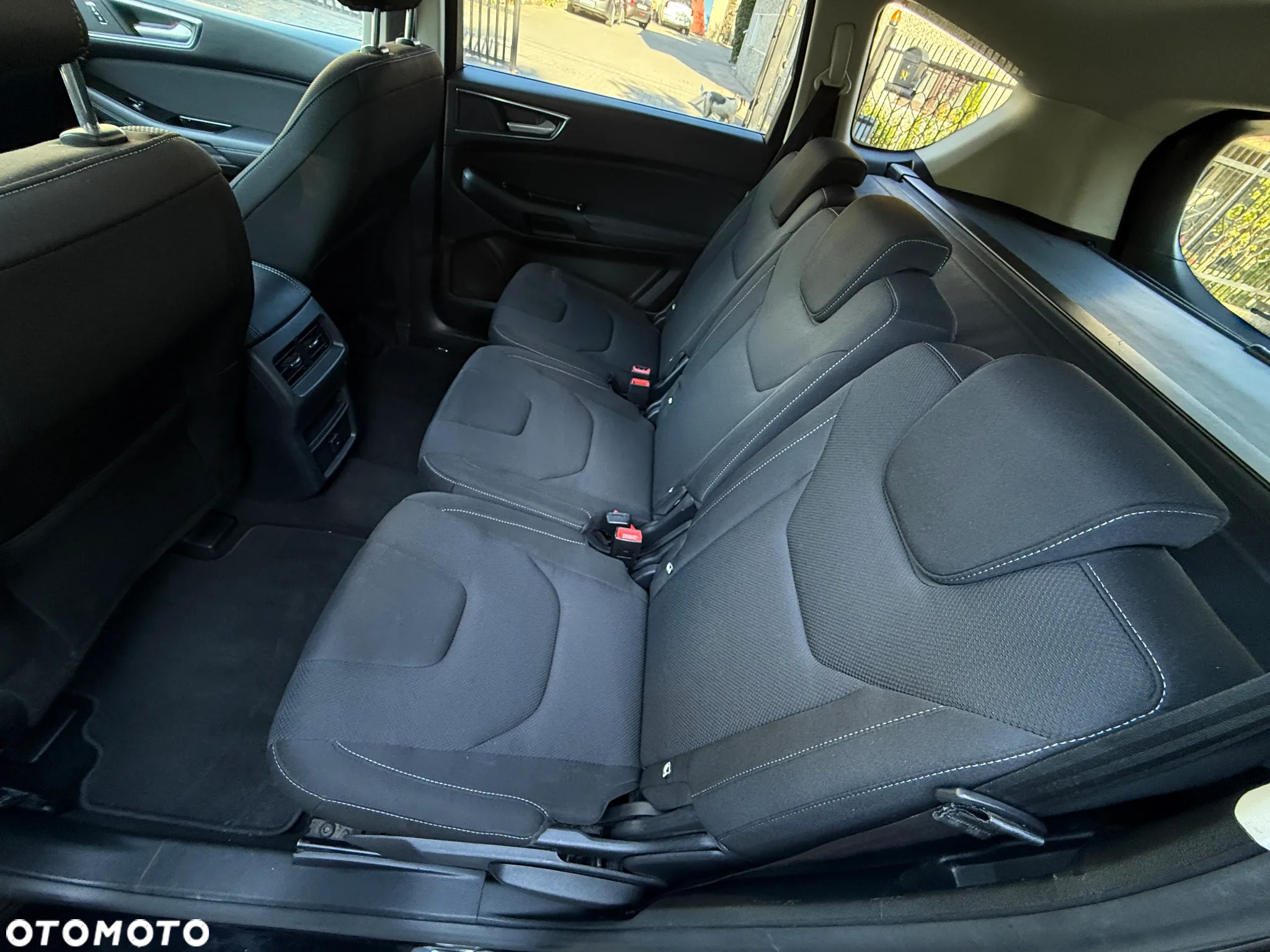 Ford S-Max 2.0 TDCi Titanium PowerShift - 32