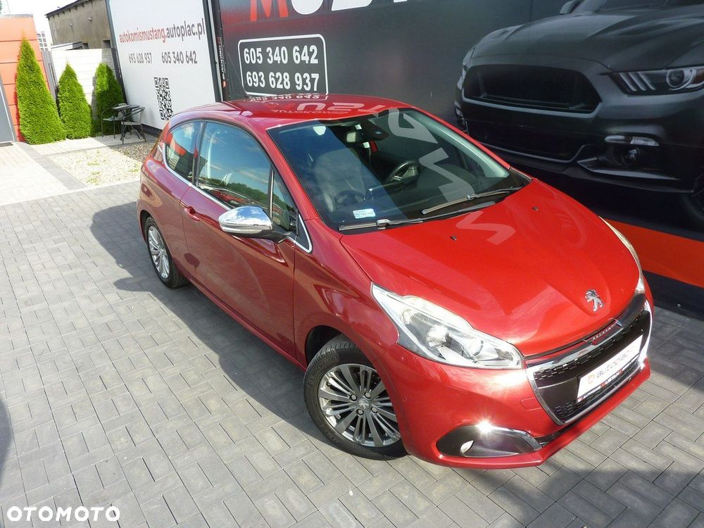 Peugeot 208 - 10