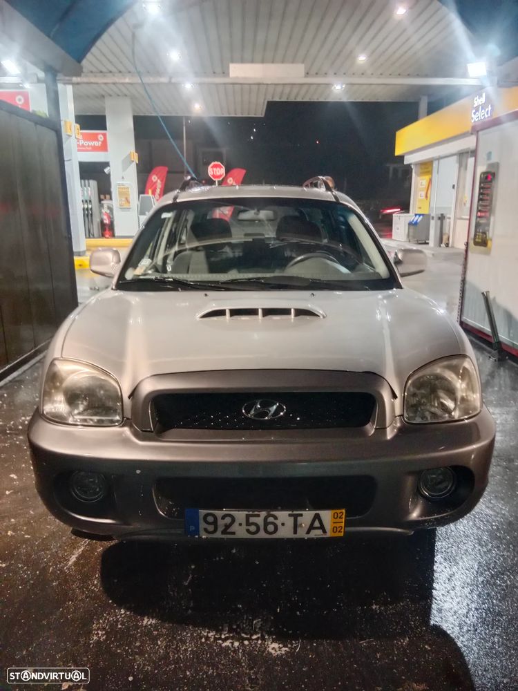 Hyundai Santa Fe 2.0 CRDi Family 4WD - 1