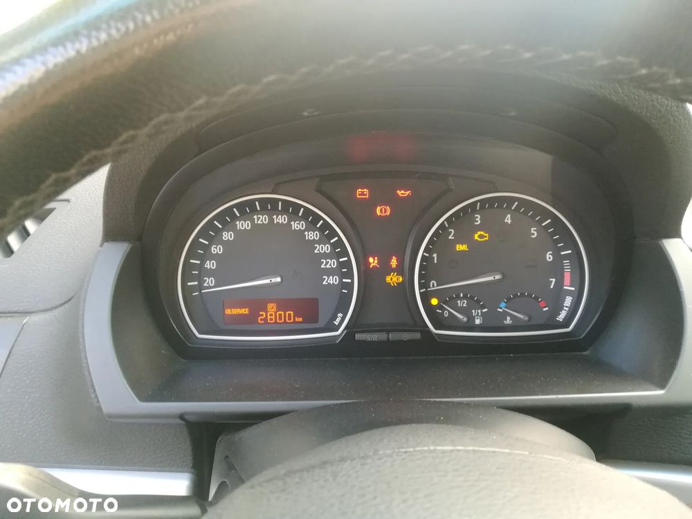 BMW X3 2.0i - 8