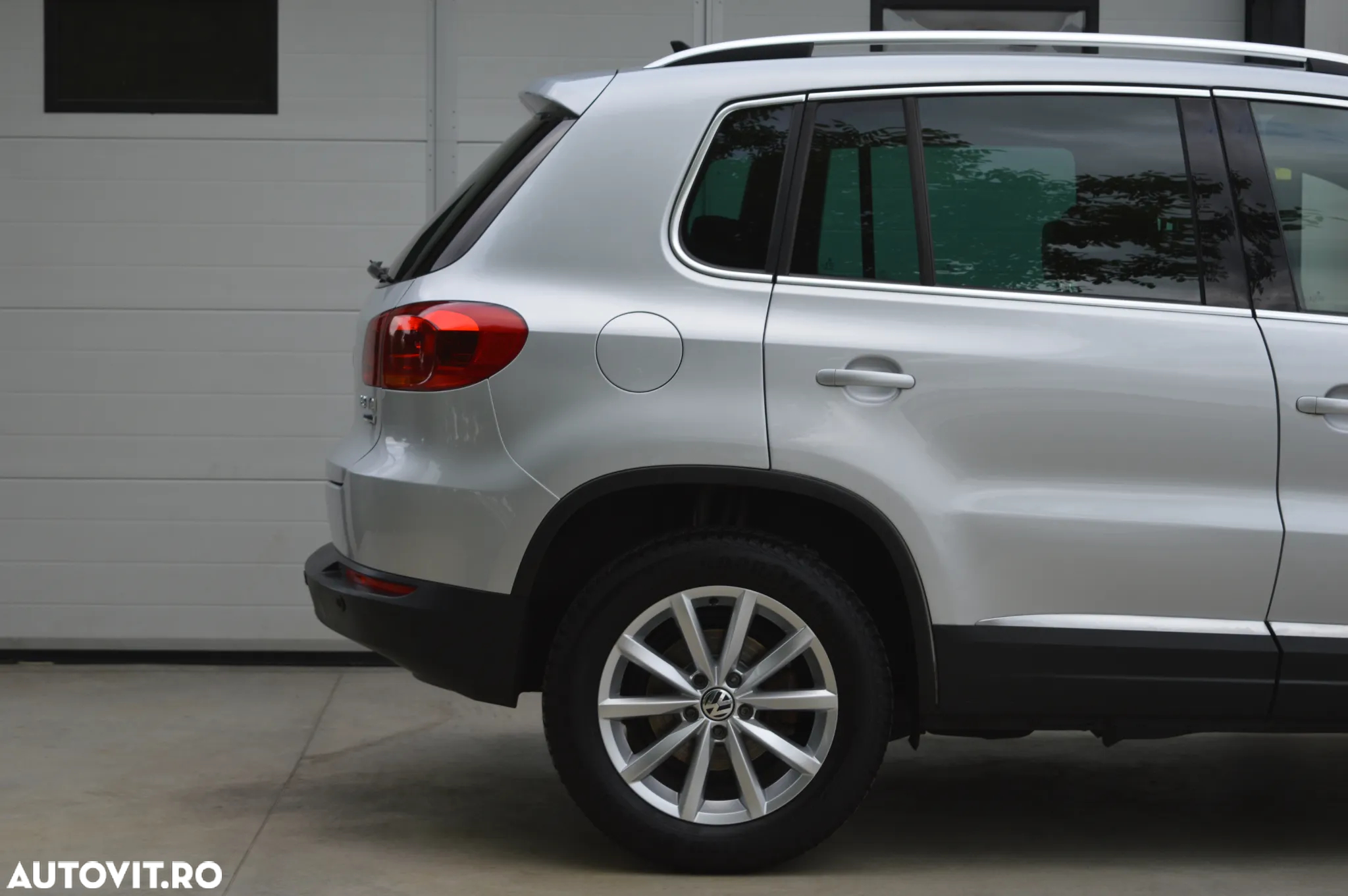 Volkswagen Tiguan - 14