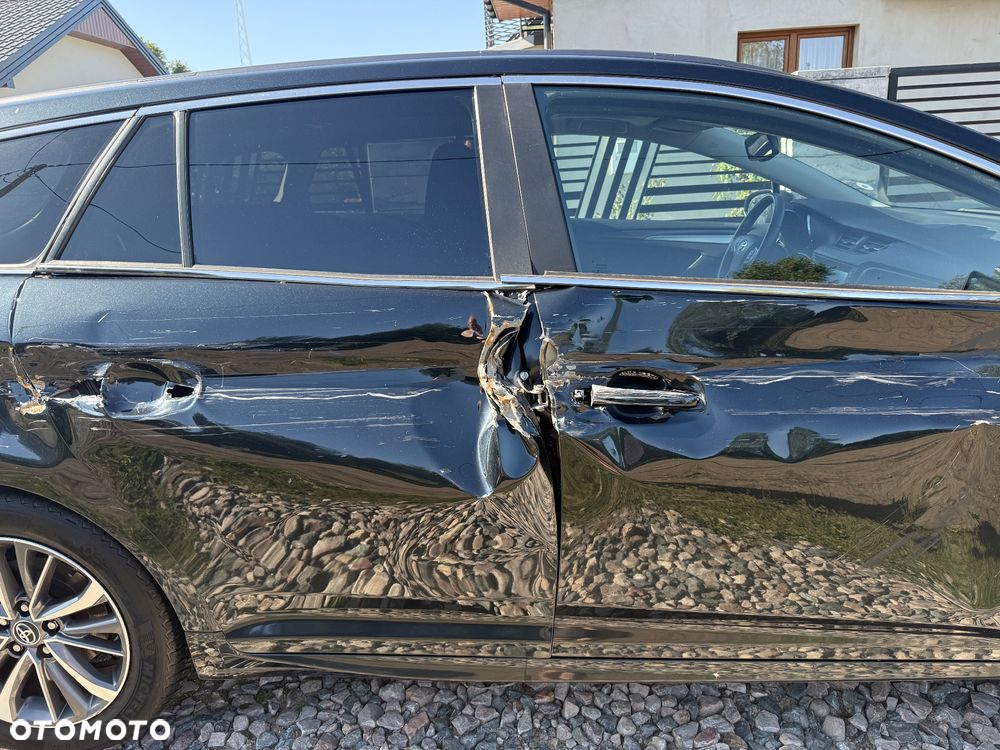 Toyota Avensis Combi 1.8 Multidrive S Edition - 11