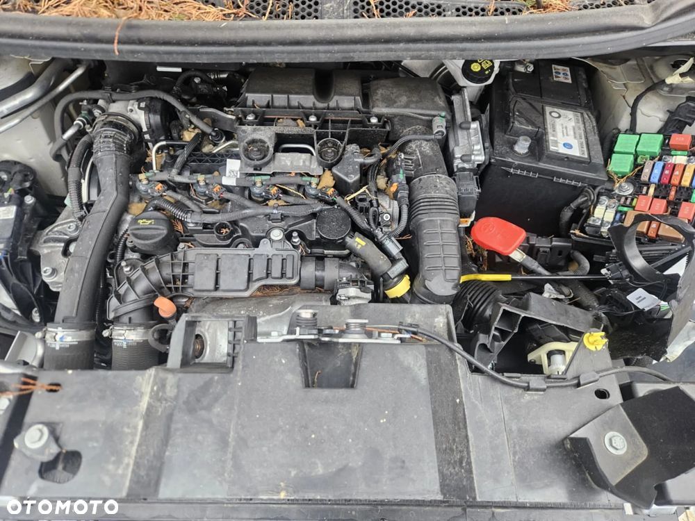 Peugeot PARTNER 1.5 diesel  BERLINGO - 9