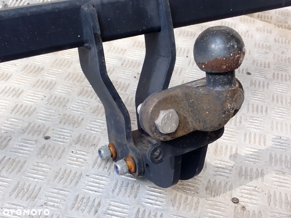HAK HOLOWNICZY AUDI A4 B8 AVANT - 5