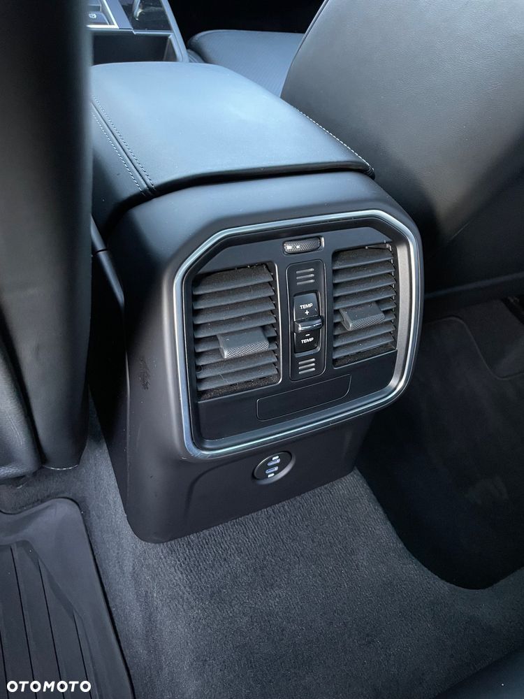 Porsche Macan S - 34