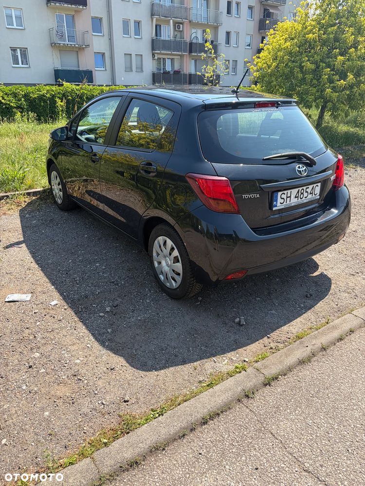 Toyota Yaris 1.33 Premium - 2