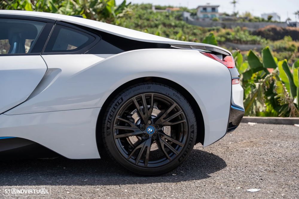 BMW i8 Standard - 10