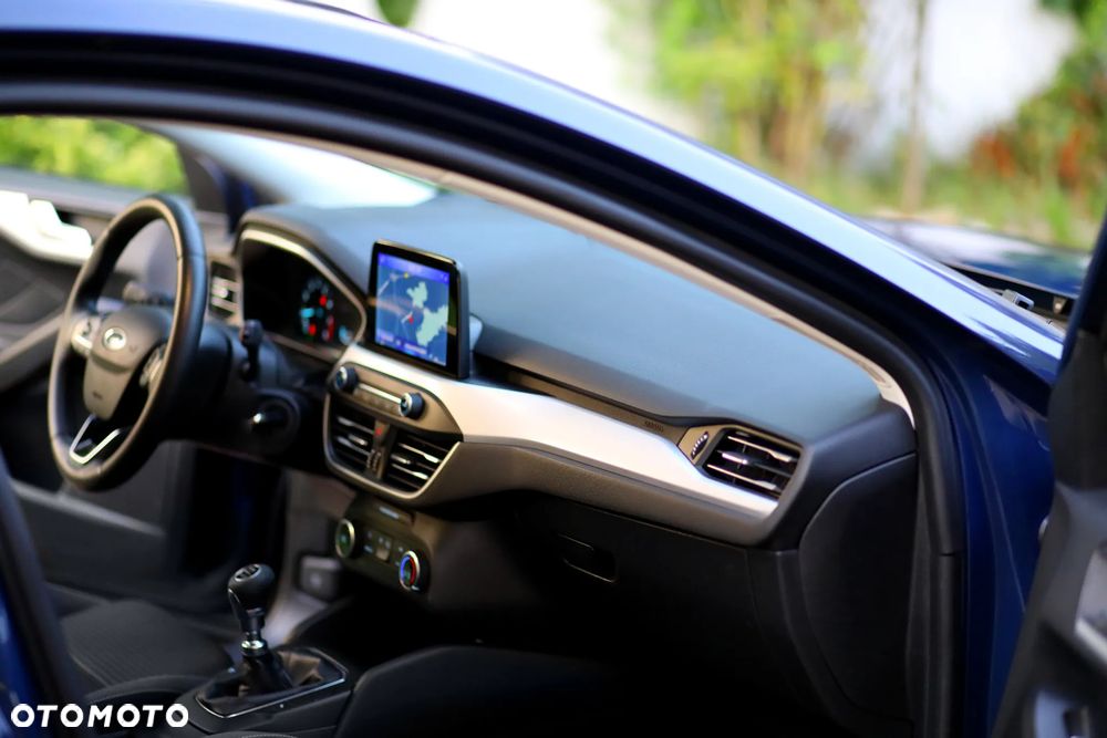 Ford Focus 1.0 EcoBoost Connected - 18
