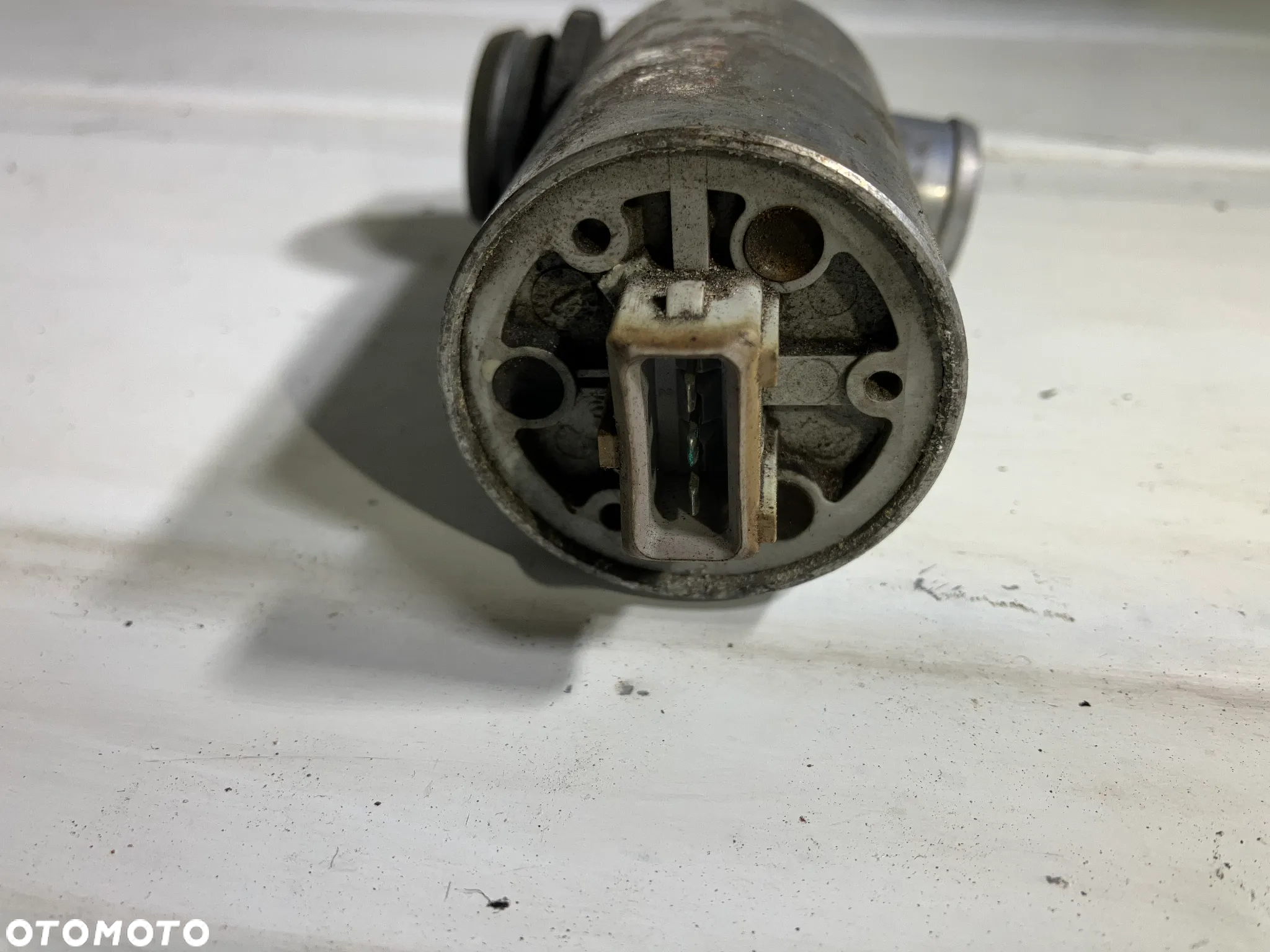 SILNICZEK KROKOWY BMW E31 E32 E34 E38 E39 M60 M62 V8 KROKOWIEC 1733090 3.0 4.0 - 3