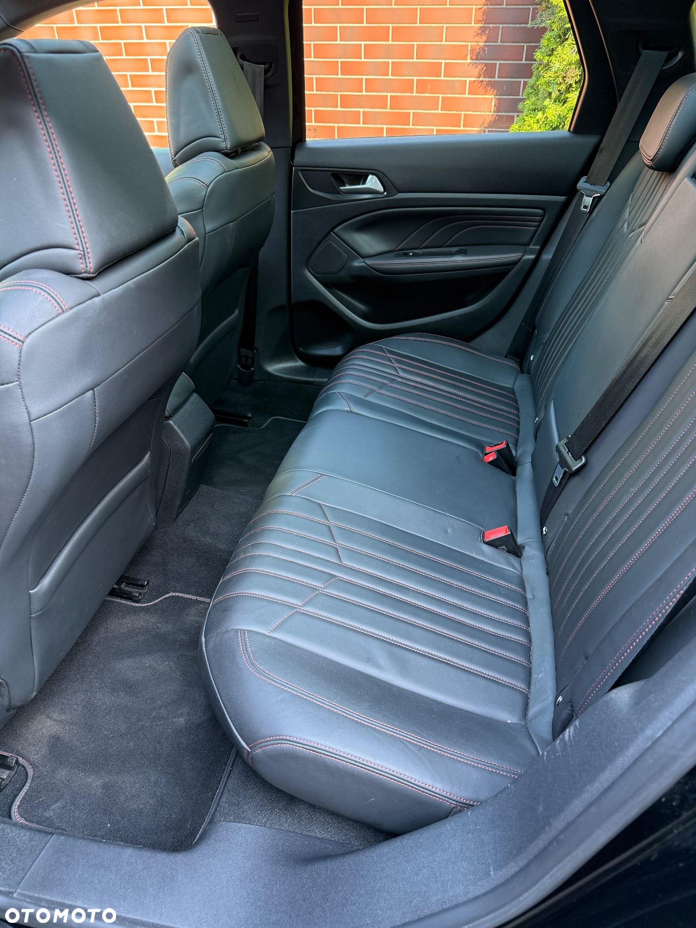 Peugeot 308 1.5 BlueHDi GT Pack S&S EAT8 - 14