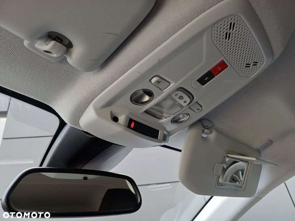 Peugeot 208 e-208 Allure Pack - 24