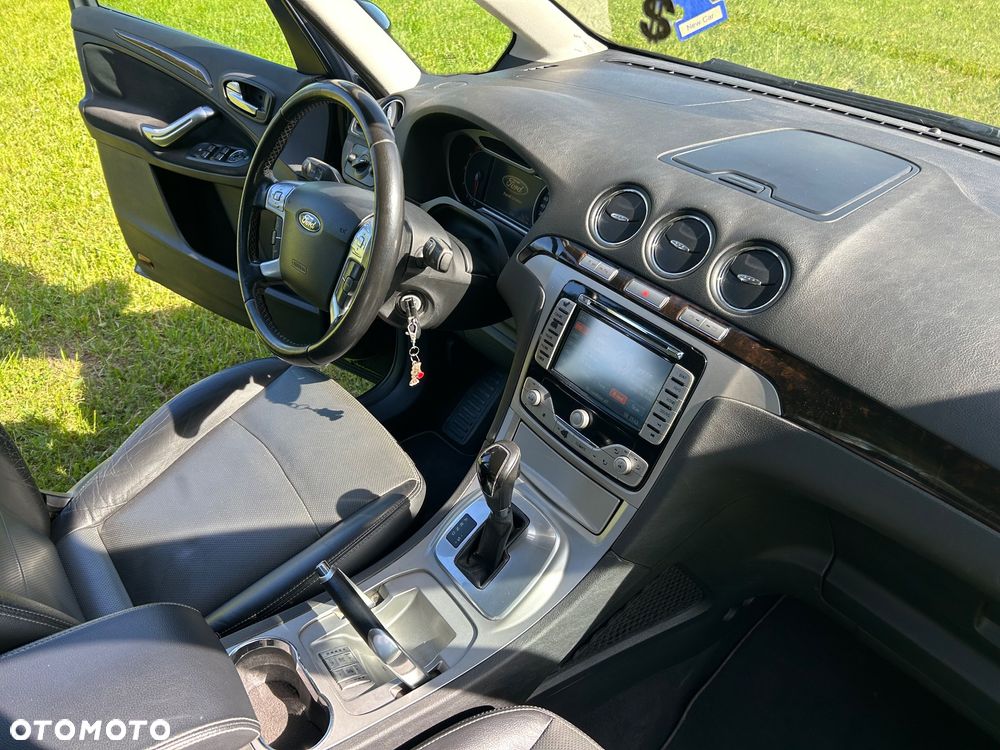 Ford Galaxy 2.0 TDCi DPF Ghia - 9