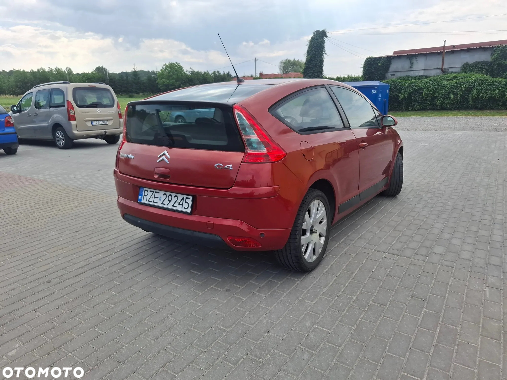 Citroën C4 Coupe 1.6 HDi FAP EGS6 VTR Plus - 4
