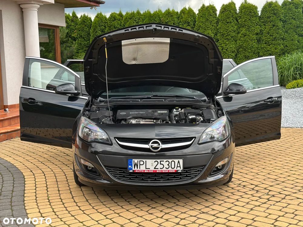 Opel Astra IV 1.6 T SIDI Cosmo S&S - 30